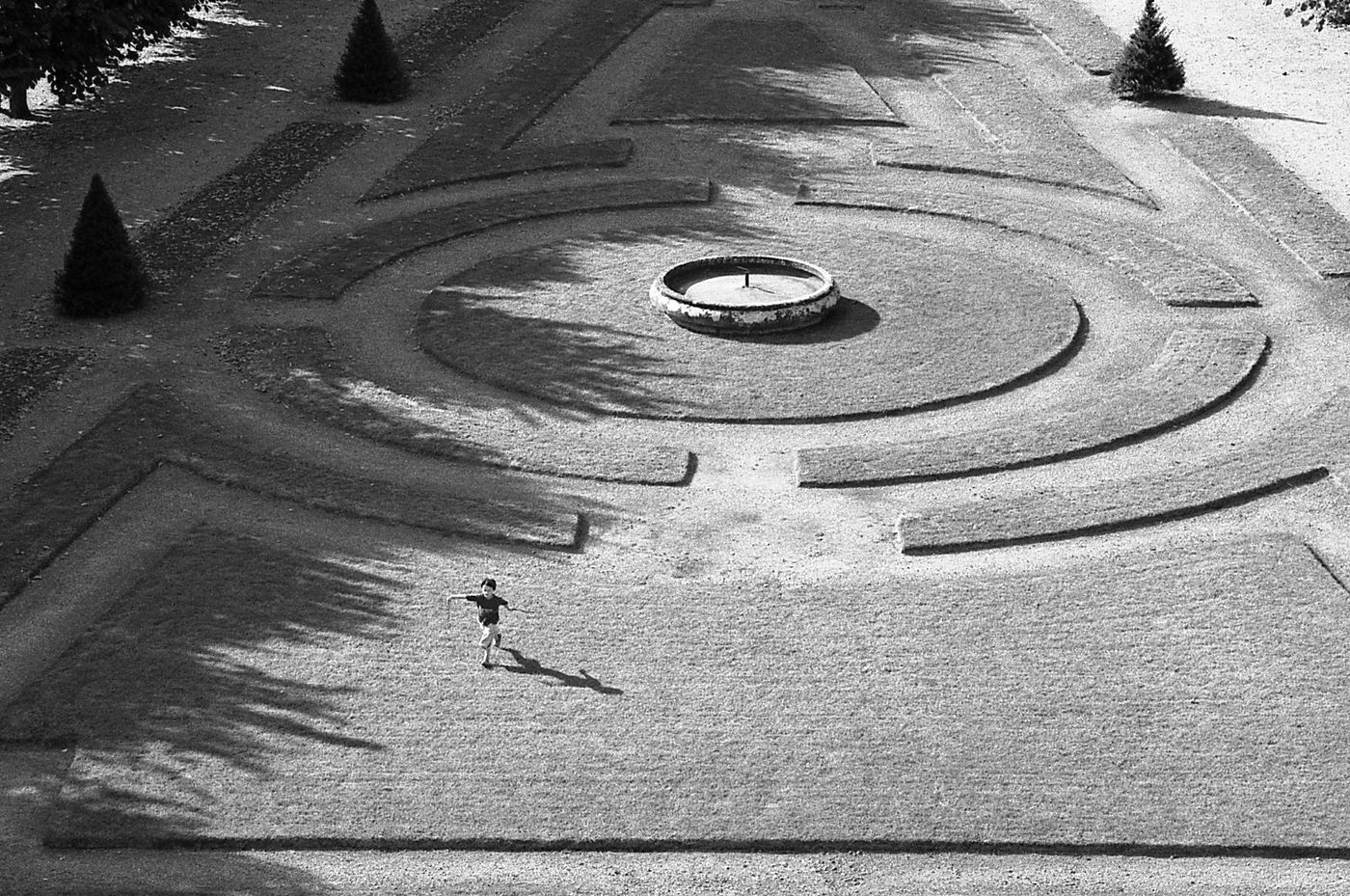 Course dans le jardin