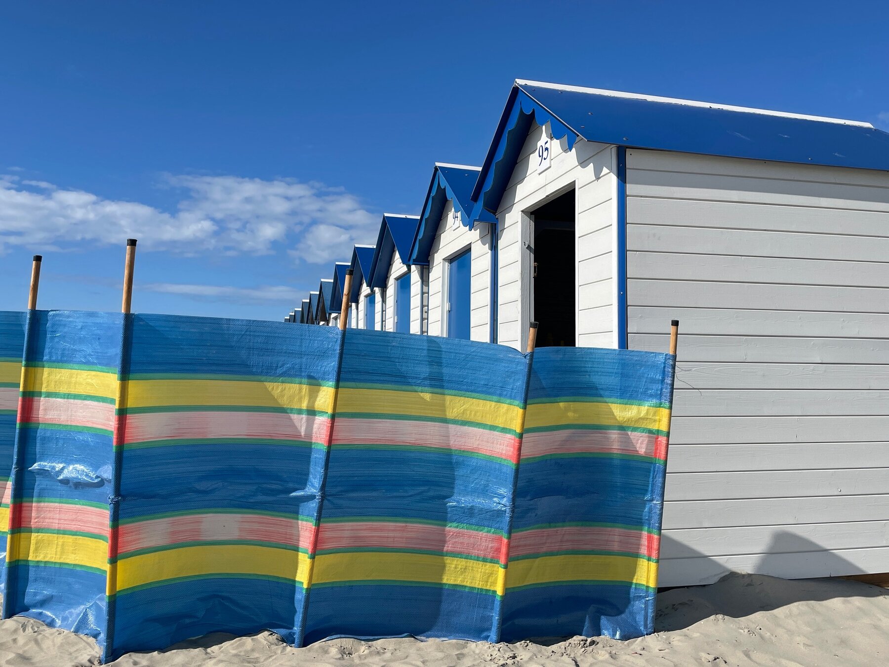 Cabines de plage rayées